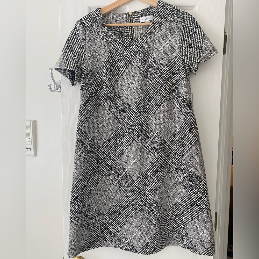 Calvin Klein Black and White Plaid Short-Sleeve Shift Dress